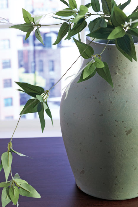 Baychester Vase - All Brands Furniture (NJ)