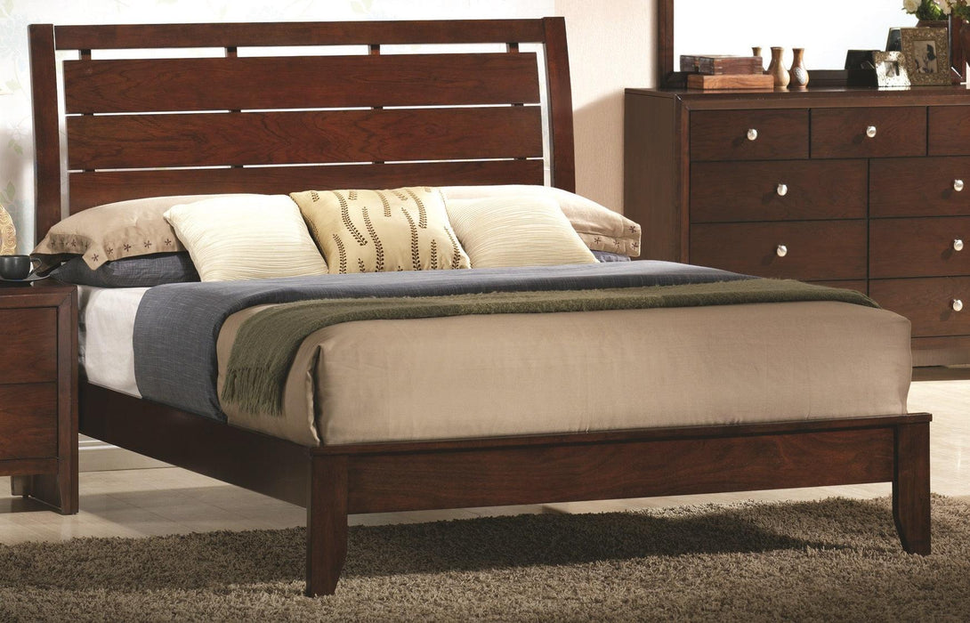 Crown Mark Furniture Evan Queen Bed in Warm Brown image