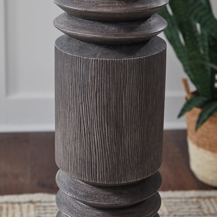 Fainwell Floor Lamp - All Brands Furniture (NJ)