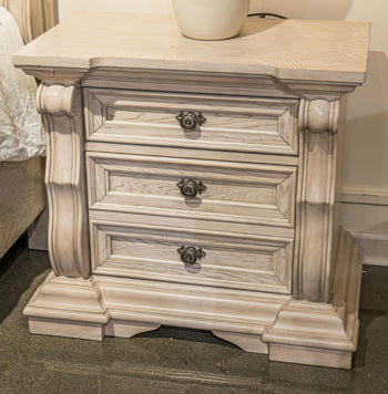 Bruchandi Nightstand - All Brands Furniture (NJ)