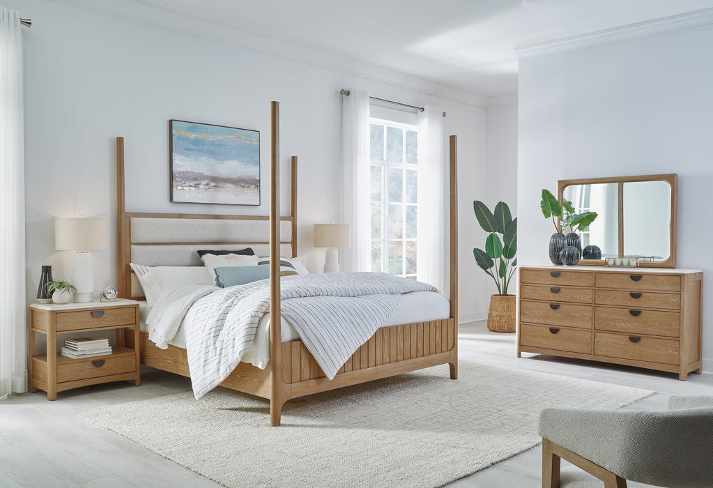 Parker House Escape - Bedroom Queen Poster Bed